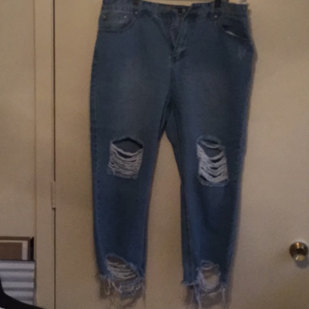 Boohoo distressed jeans
